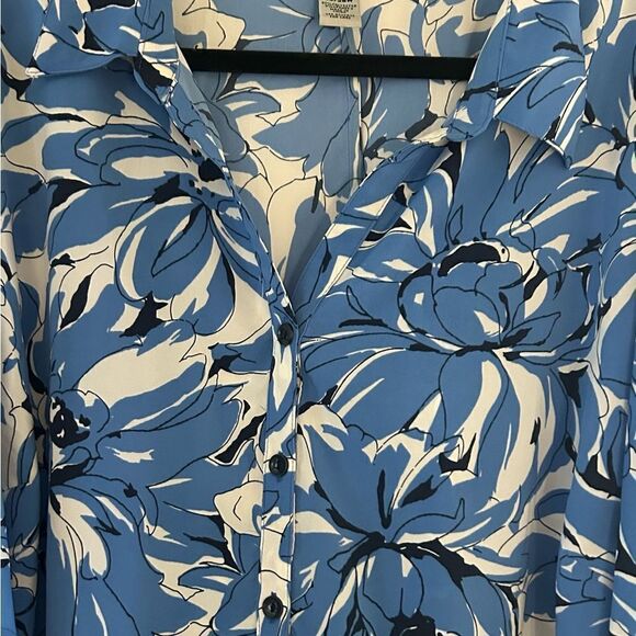 Catherines Women's Blue White Floral Timeless Short Sleeve Blouse Size 3X - Picture 6 of 9